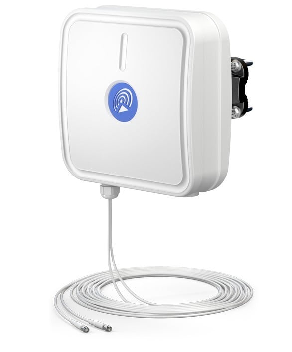 QuPanel 5G/LTE MIMO 2x2, 5m, Antenna directional High Power 5G/LTE MIMO 2x2, 5m, SMA