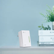 TP-Link TL-WPA4220 AV600 Powerline N300 Wi-Fi Extender